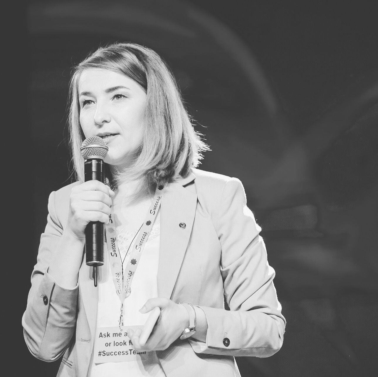 Cum îmi încep ziua, interviu cu Georgiana Stroe, omul care a trecut de la viaţa pe pilot automat la viaţa intenţionată