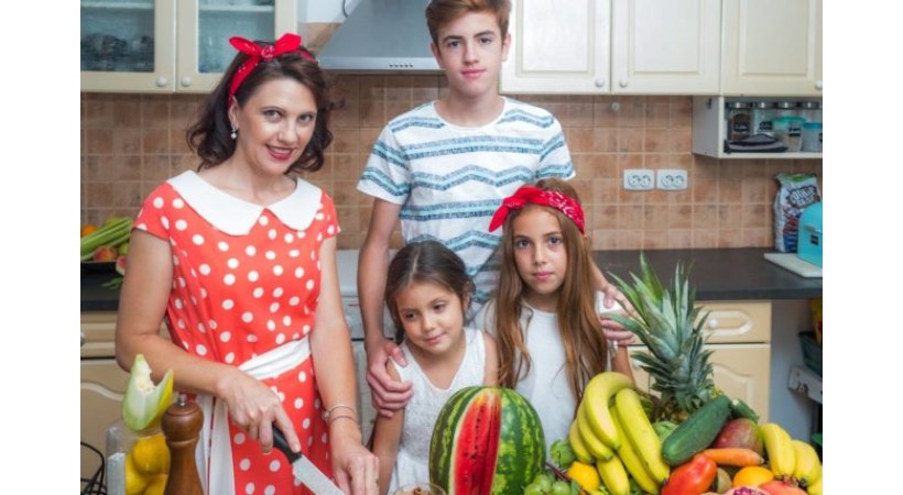 Cum îmi încep ziua – Interviu cu Elena Santos de la acasacumami.ro